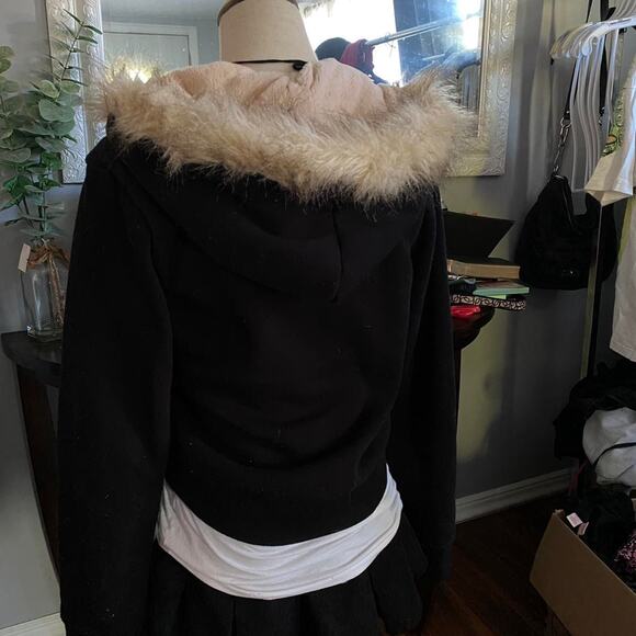 Y2k fur jacket size medium - Picture 5 of 7